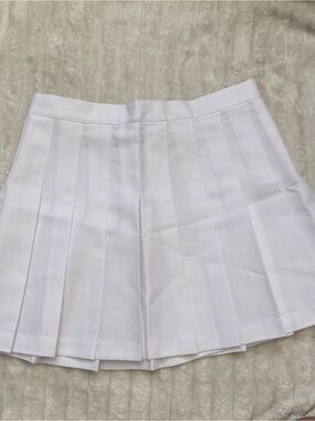 American Apparel White Pleated Skater Mini Skirt